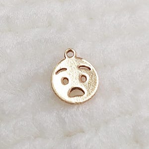 EMO6M5 Gold Filled (14KGF) 6MM Emoji Angushed Face Charm 20ga For Bracelet Necklace DIY Jewelry Findings Accessories