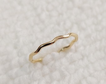 1.27mm Wire Ripple Stacking Ring, Squiggle Ring, Wave Ring 16ga Size 5-9 • Gold Filled (14KGF) Jewelry Findings Wholesale• GFR1265W-GFR1269W