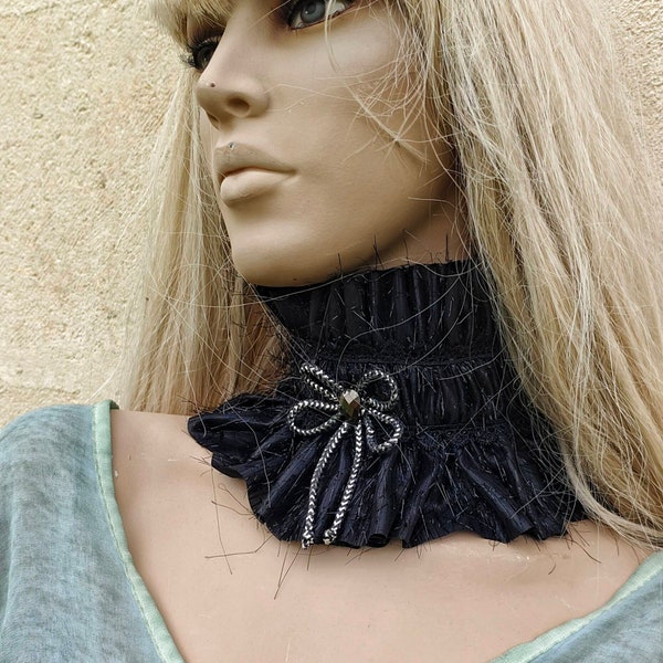 Victorian lace choker ruffle high collar jewerly Edwardian tulle neck ruff