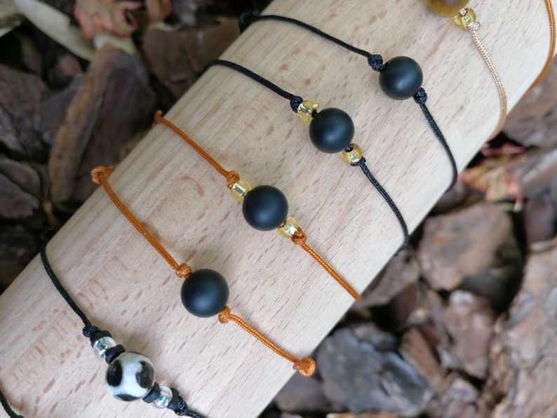 Armband med halvädelstenar bild 4