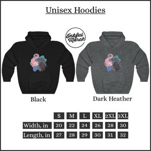 K&ouml;nnte beinhalten: Schwarze und dunkelgraue Unisex-Hoodies mit einem Koi-Fisch-Motiv. Erh&auml;ltlich in den Gr&ouml;&szlig;en S bis 3XL, mit Breiten von 50.8 cm bis 76.2 cm und L&auml;ngen von 68.6 cm bis 81.3 cm. Der Markenname "Inkful Merch" ist ebenfalls abgebildet.
