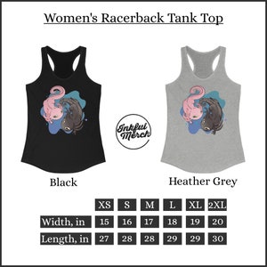 K&ouml;nnte beinhalten: Schwarze und hellgraue Racerback-Tanktops mit einem Cartoon-Axolotl-Design. Die Axolotl sind rosa und schwarz, mit einem blauen Hintergrund. Erh&auml;ltlich in den Gr&ouml;&szlig;en XS bis 2XL, mit Breiten von 38 bis 51 cm und L&auml;ngen von 69 bis 76 cm.