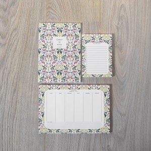 Lot of 1 notebook + 1 notepad + 1 weekly planner