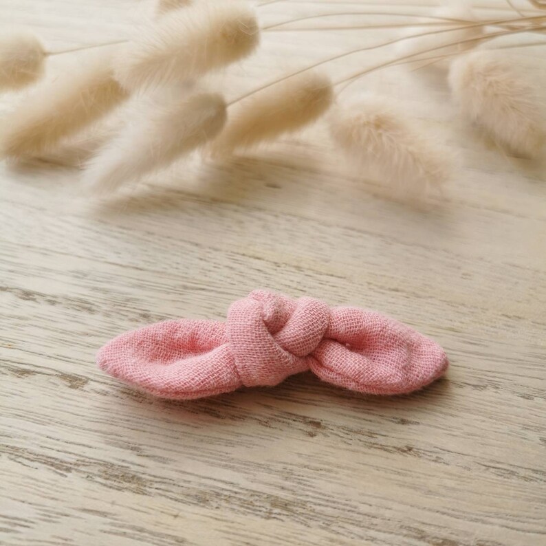 Pink cotton gauze child knot bar