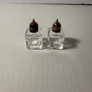 Vintage Art Deco Square Clear Glass Salt & Peppers Shakers With Silver Tops