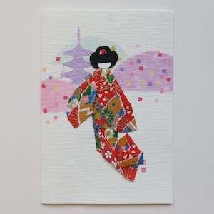Tarjeta de felicitación de muñeca de origami hecha a mano A, pequeña geisha, papel japonés Yuzen Washi, tarjeta del Día de la Madre, para ella