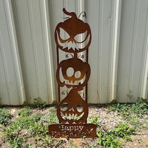 3 Stacked Evil Pumpkins- Halloween Metal Yard Stake