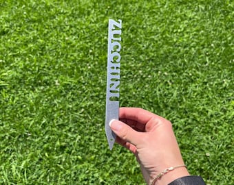 U-Z - 8 Inch Metal Plant Marker Stakes For Vegetables, Herbs, Fruits and Ornamental Plants Starting with "U-Z"