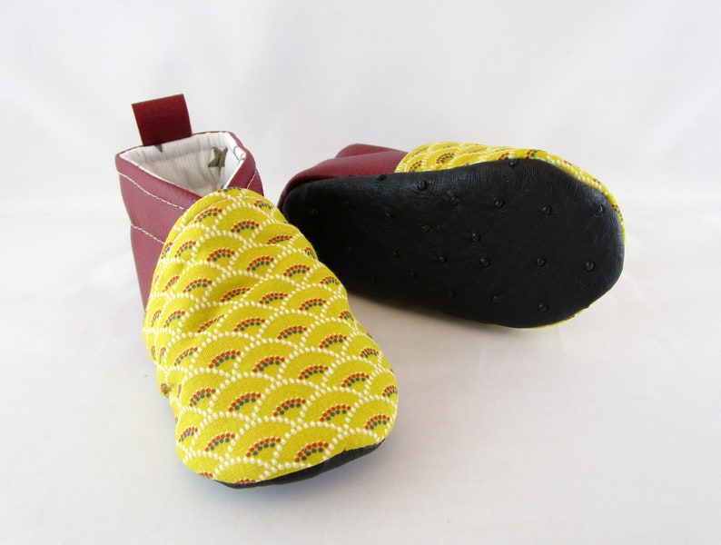 slippers faux Burgundy and yellow tissue paper fans