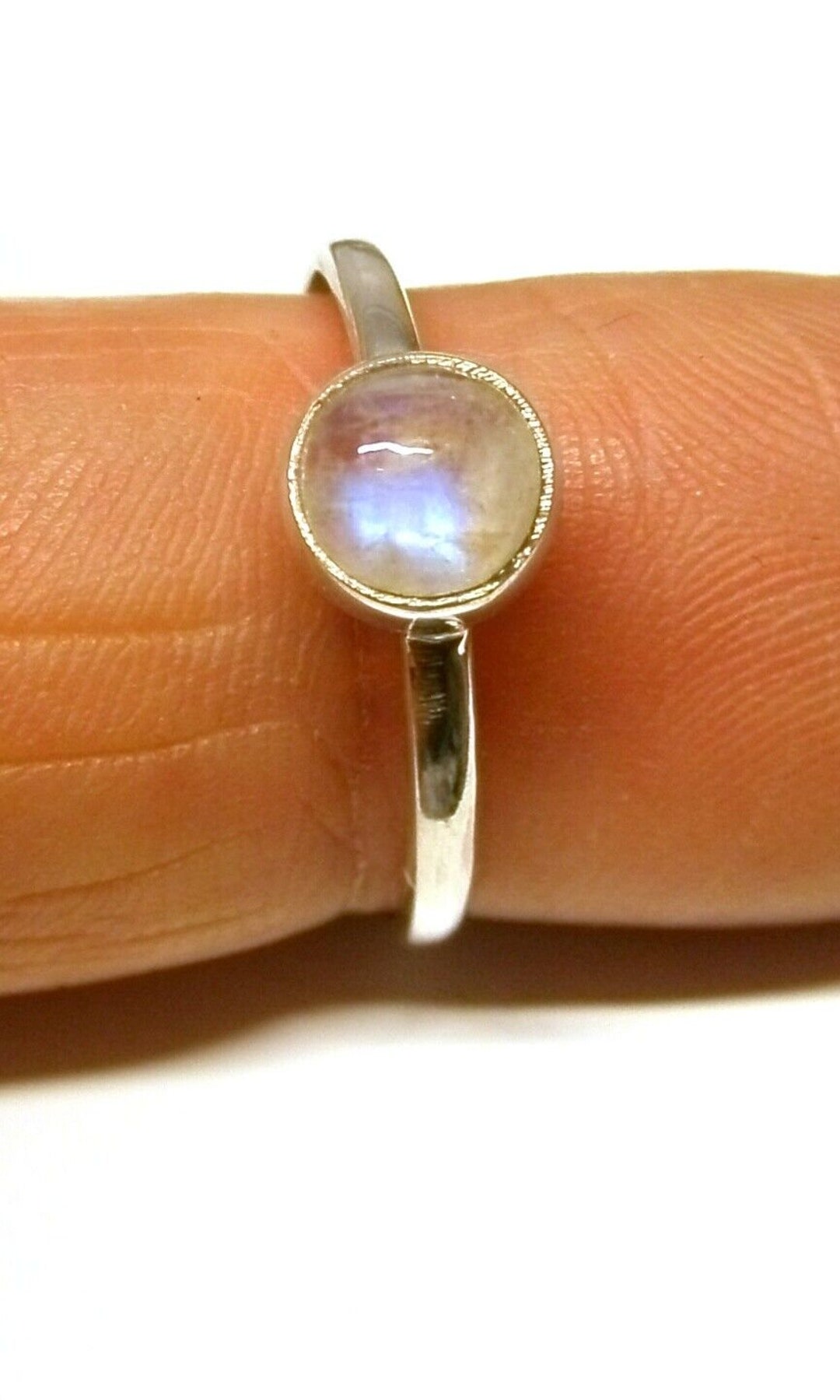 Handmade Solid 925 Sterling Silver Spinner Ring - Natural White Rainbow Moonstone - Oval Shape