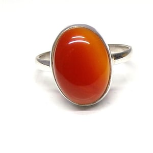 Handmade 925 Sterling Silver 15 x 11 mm Oval Carnelian Stone Ring Size H to Y