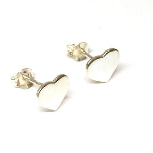 925 Sterling Silver Polished Cute Small flat Heart Stud Earrings 7mm x 9mm