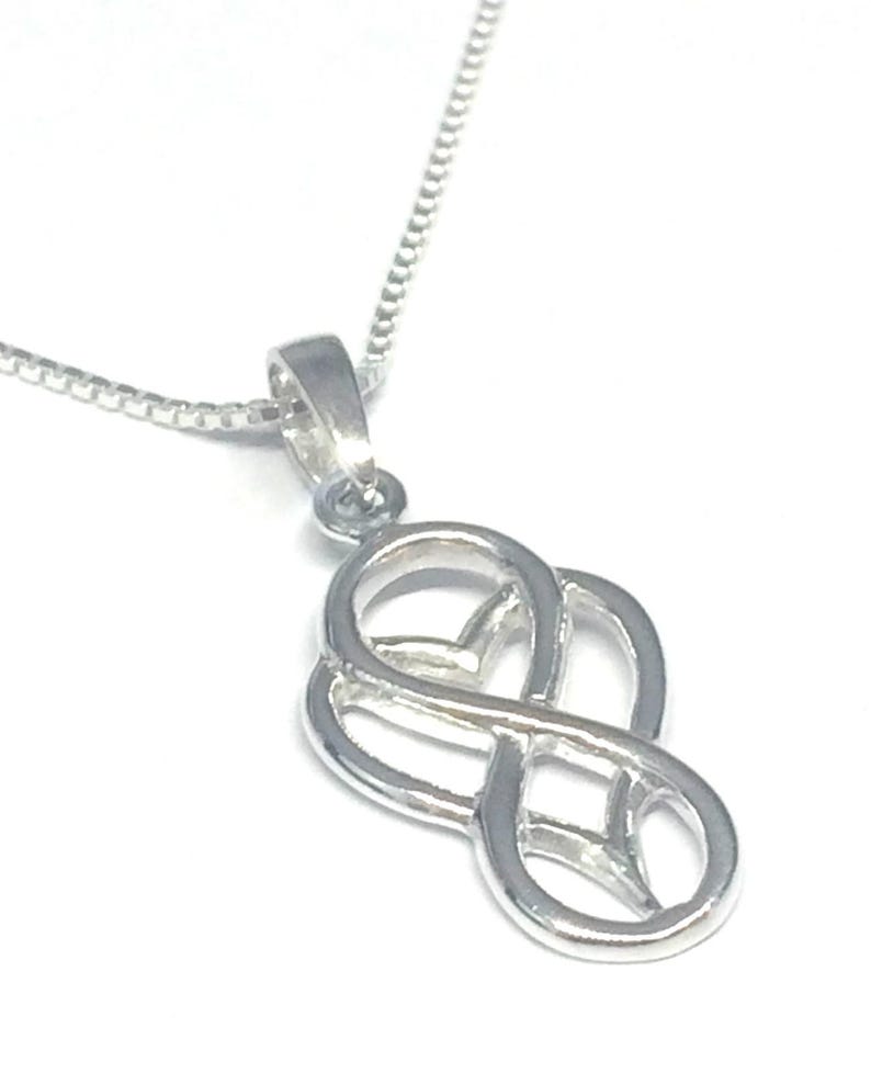 Sterling Silber Kreuzkette Mit Keltischem Herz-Anhänger – 45,72 Cm, 925er Silber, In Geschenkbox