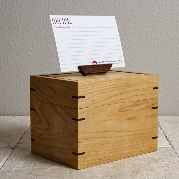 Large Handmade 4x6 Maple Recipe Box: Wooden 4x6 Card Holder