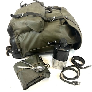 SWISS ARMY Waterproof Backpack 1985 Two EXTRA Straps Swiss Military Rucksack Flask Canteen Shoe Cleaning Kit Cutlery Heavy Duty Backpack