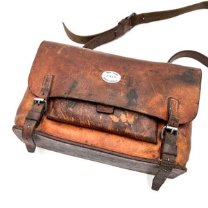 SWISS ARMY 1943 WW2 MP43 Gunsmith Bag, Brown Leather Shoulder Messenger Bag Historic Leather Bag Mens Tablet Bag Mens Bag Crossbody Computer