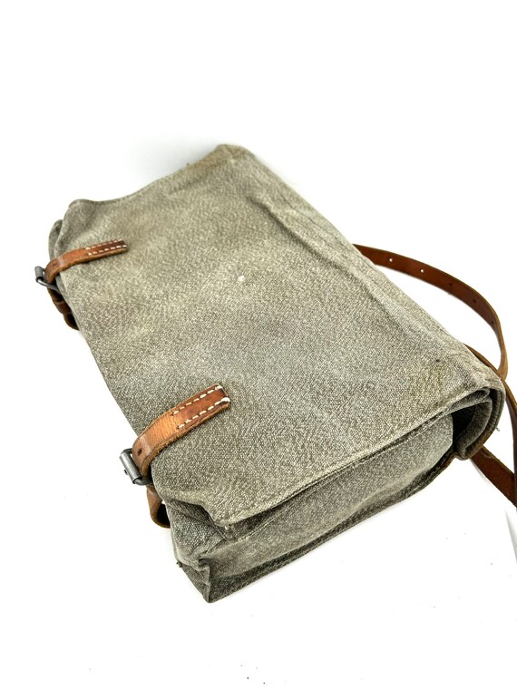 SWISS ARMY Messenger Bag with Original Contents for B… Gem