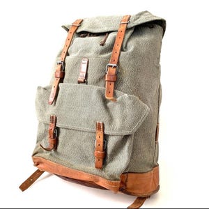 DEADSTOCK 1970 Swiss Army Salt and Pepper Rucksack