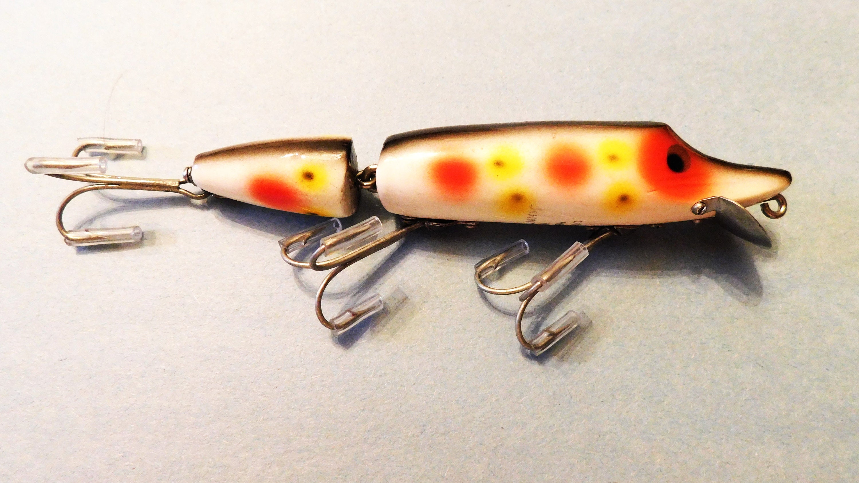 On Sale Now / Vintage Original Heddon Wood Jointed Strawberry Vamp 
