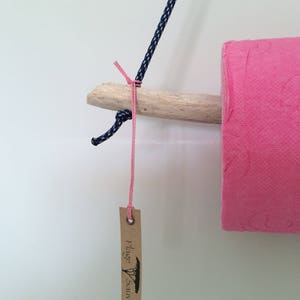 Dérouleur Papier Toilette en Bois Flotté Plage Sauvage Cala Rossa Bleu-Rose immagine 4