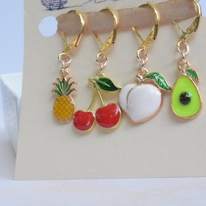 Summer fruits knitting and crochet stitch markers, set of 4: pineapple, cherries, peach and avocado progress keepers, stitch holders