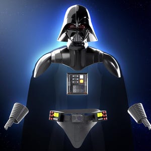 以下が含まれることがあります： 青い星空を背景に、スター・ウォーズの象徴的なキャラクター、ダース・ベイダーの3Dレンダリング。ベイダーのヘルメット、胸当て、マント、ベルトが強調されています。キャラクターの腕は分離しており、未来的なデジタルアートスタイルです。