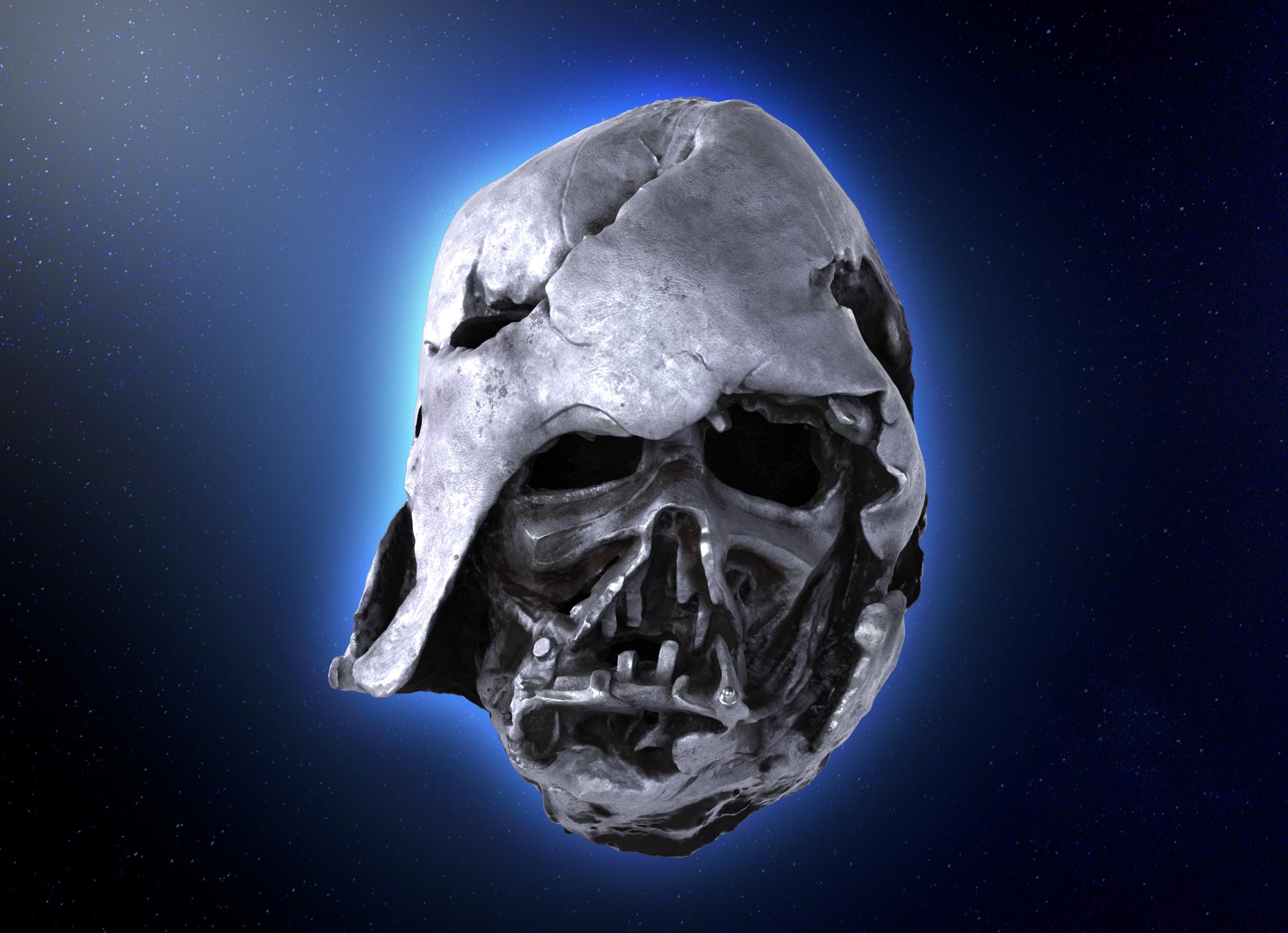 ダース・ベイダーの溶けたヘルメット | アナキン・スカイ