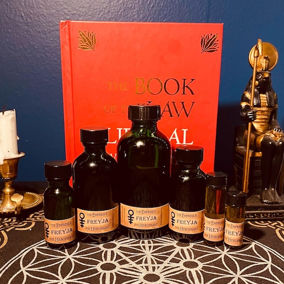 Freyja Godform Oil – Devotional Anointing Oil for Love, Beauty, Magic & Empowerment | Norse Goddess Ritual Oil