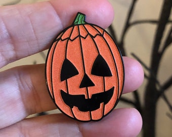 Season of the Witch Halloween III 3 Inspired Pumpkin Mask GLOW in the Dark Soft Enamel Pin