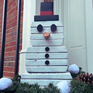 Farmhouse Wood Snowman | Porch Decor | Weathered Snowman | Holiday Decor | Wood Snowman | Snowman Outdoor & Indoor