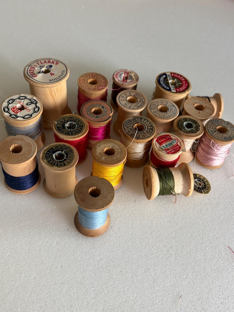 Lot of 20 Assorted Vintage Wooden Thread Spools - Etsy