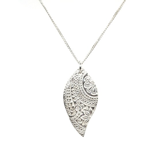 Silver Boho Pendant. Silver paisley pendant. 925 solid silver. Patterned pendant. Asymmetrical pendant. Unique jewellery. Gift for her.