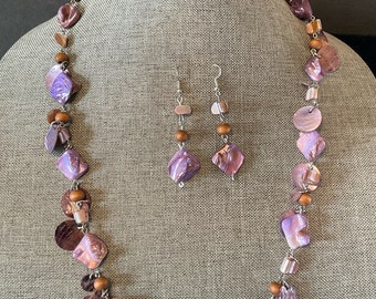 Necklace, Stretch Bracelet & Earrings Set, Silver Tone necklace, Purple Shell Necklace, gifts for her, Vintage Lavender Earrings