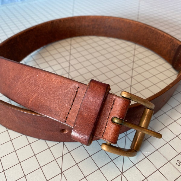 Banana Republic Brown Leather Belt, Size 28, Banana Republic belt, vintage belt, vintage Banana Republic, Brown belt, Hinged leather belt