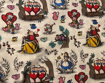 Tessuto di cotone Alice nel paese delle meraviglie, tagliato su misura, tessuto Disney, tessuto Cappellaio Matto, tessuto bianco, tessuto per trapuntatura, tessuto Alice
