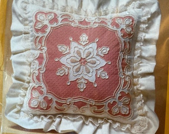 Creative Circle Stitchery Kit, "Peach Fantasy" Embroidery Kit, pillow cover kit, throw pillow cover, gifts for her