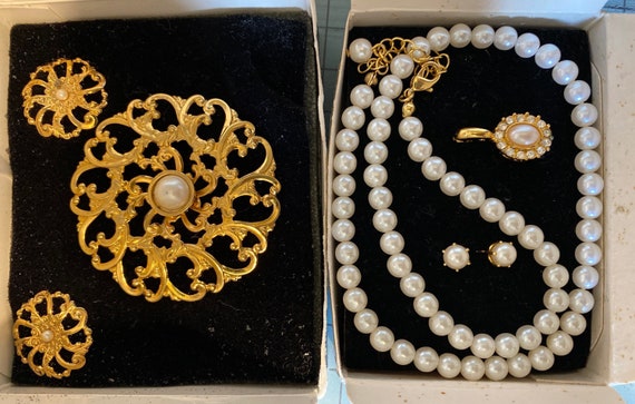Avon pearl deals necklace set
