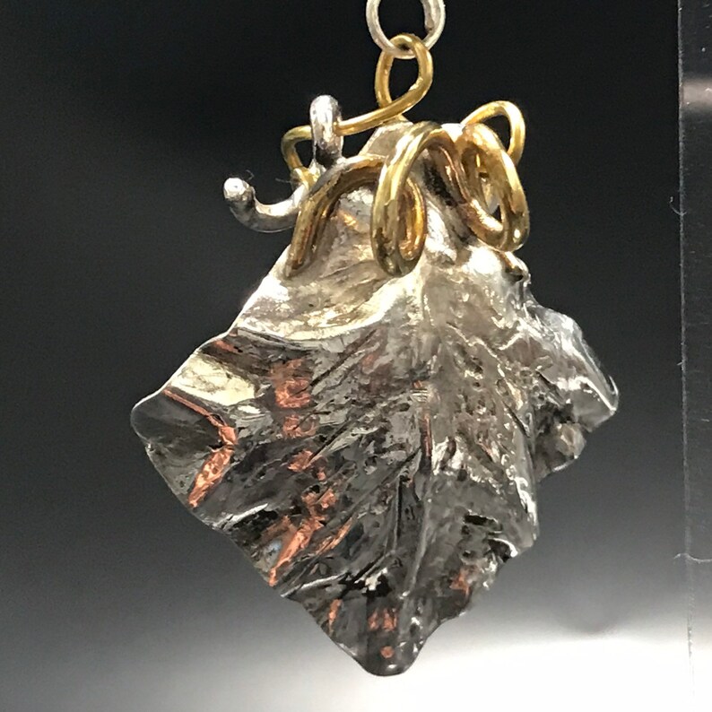 Foglie di Vigna Silver pendant and Laiton with hematite stones