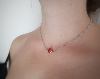 Enameled necklace with silver chain, minimalist geometric choker necklace with colored enamel.