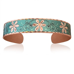 Daisy Flower Cuff Bracelet, Adjustable Light Green Copper Bracelet, Tiny Daisy Flowers Art Bracelet, Handmade Daisy Cuff Bracelet Gifts