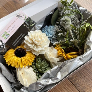 Sample colors, wedding flowers, sola wood flowers