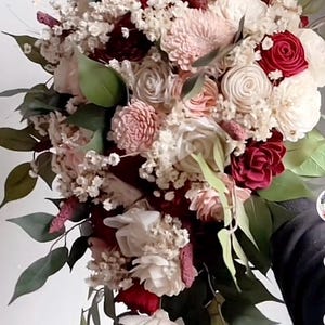 Burgundy blush cascading bouquet, ramo de novia, bridal bouquet, sola wood flowers