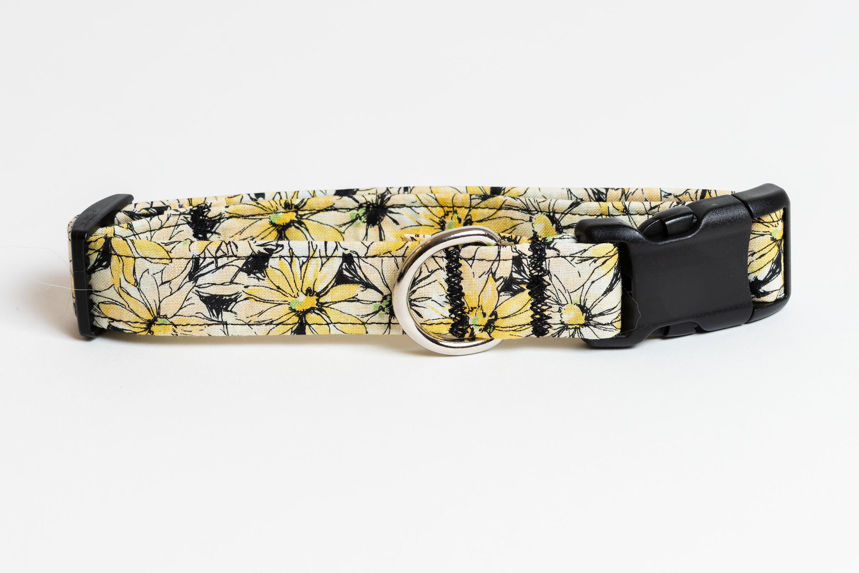 yellow daisy dog collar