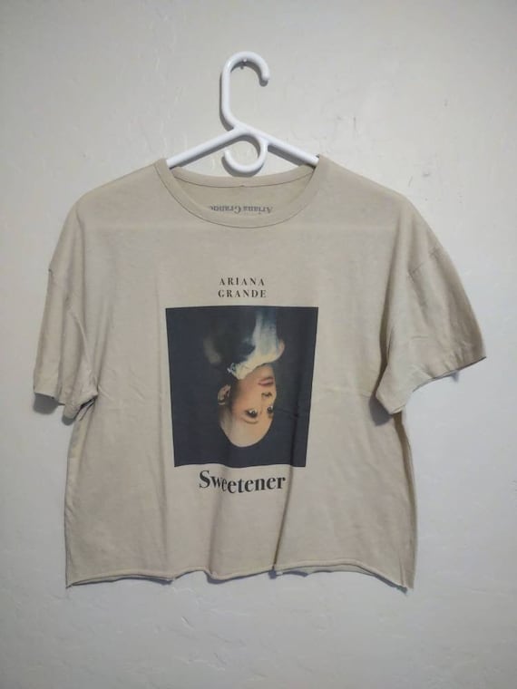 Ariana Grande Sweetener Cropped T Shirt Small