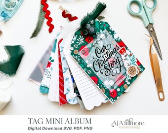 Puede incluir: Un mini álbum de etiquetas con temática navideña. La etiqueta de la portada muestra el texto "Our Christmas Story" y un diseño festivo. El álbum incluye varias páginas estampadas, cintas y elementos decorativos. También se ven tijeras y pinzas.