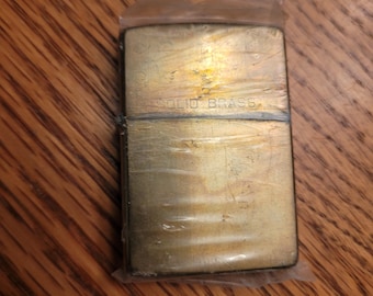 Encendedor Zippo de latón macizo