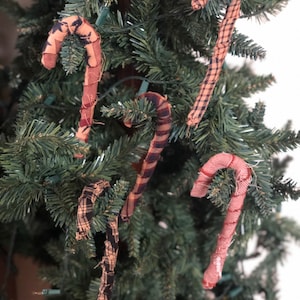 Primitive Candy Cane Decor