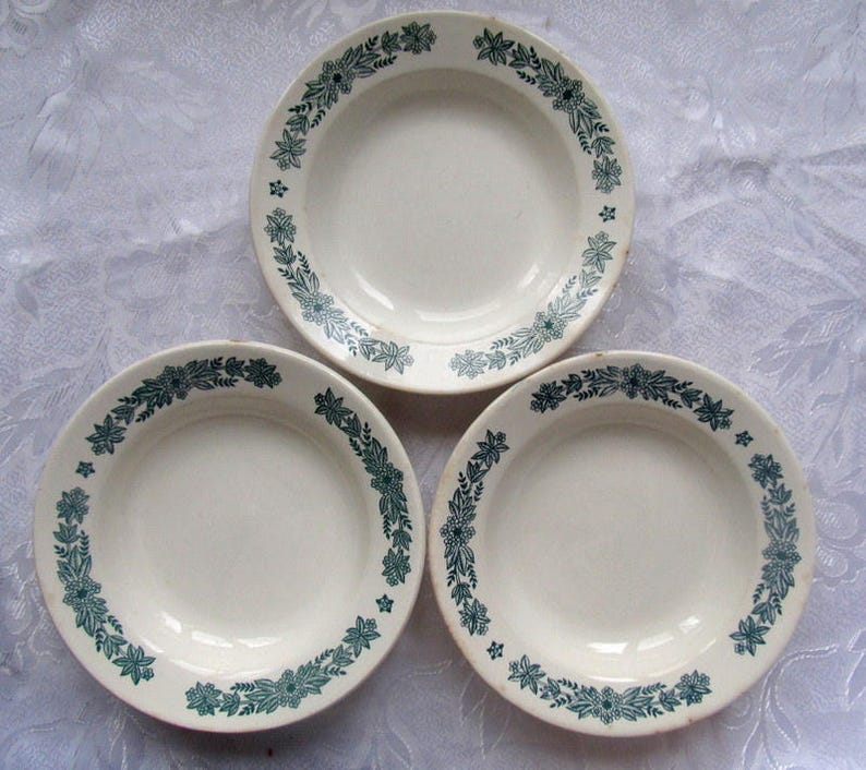 Budi porcelain retro dinner plate cottage decor dish old dishes soviet tableware Set of 3 vintage ceramic dishes rustic vintage plate