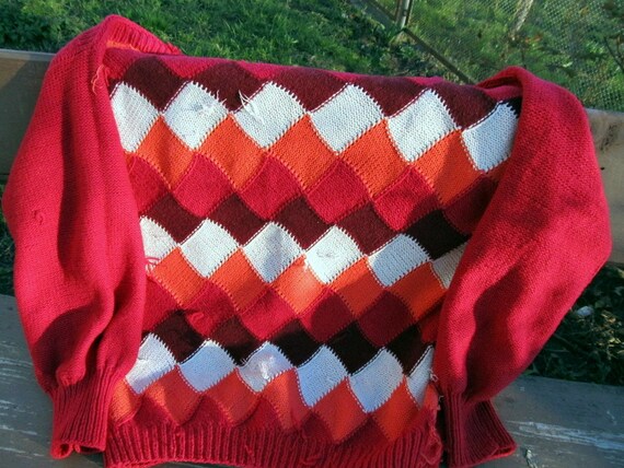 Vintage Hand-Knitted Woolen Sweater: Raspberry Rh… - image 8