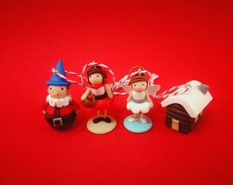 Box of 4 mini Christmas subjects to hang